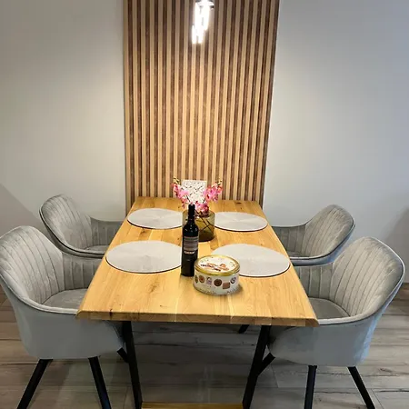 Midnightblue בנסקו